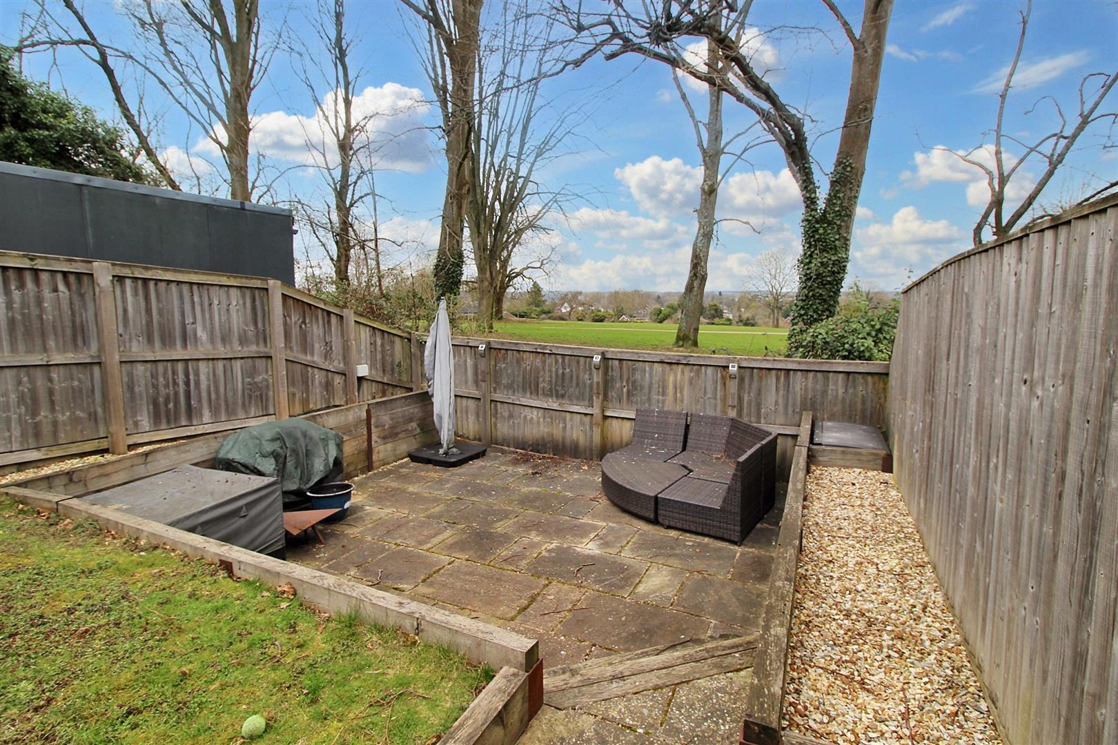 Larissa Close, Tilehurst, Reading
